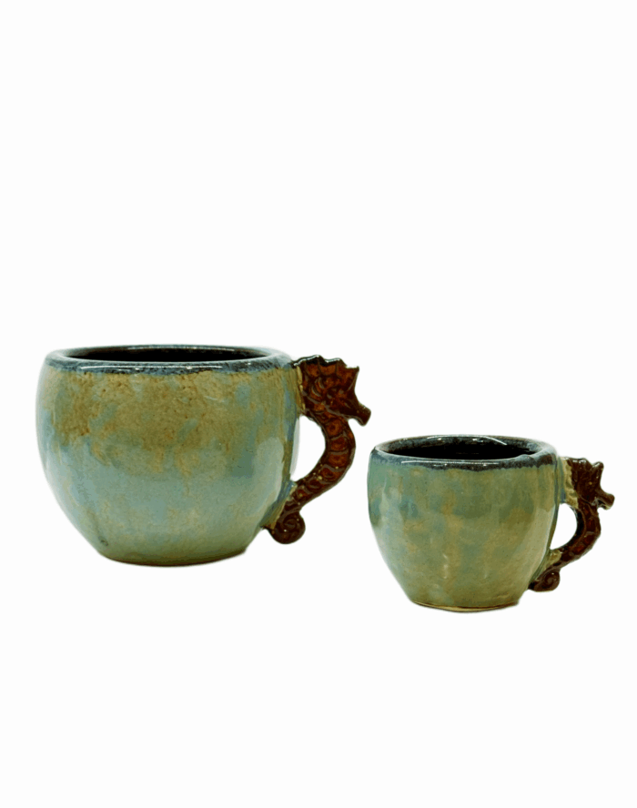 CERAMIC MUG WITH SEAHORSE HANDLE – TURQUOISE - Image 1