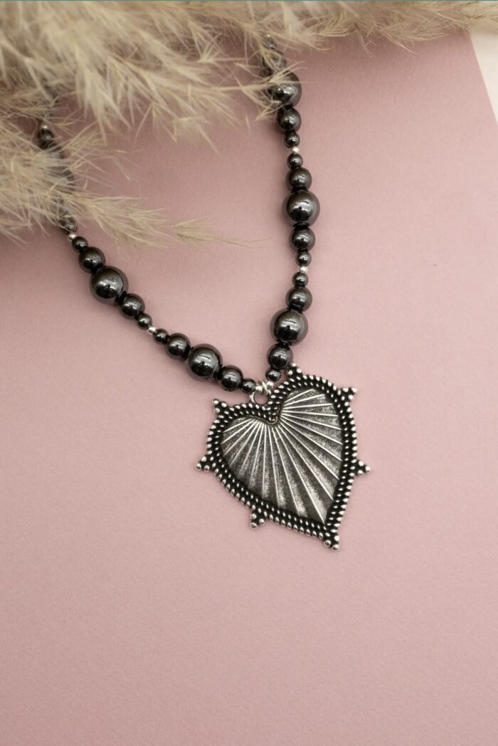 RADIANT HEART - Image 4