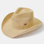 BEIGE KNITTED COWBOY HAT