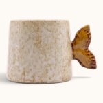BEIGE TAIL VINTAGE MUG
